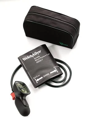 Welch Allyn TR-2 Hand Aneroid Sphymomanometer